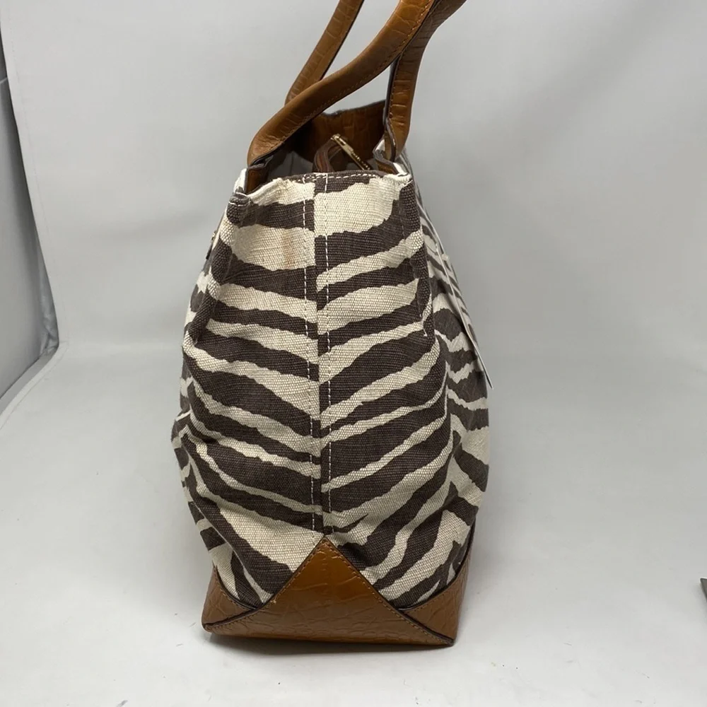 Michael Kors Sutter Canvas Animal Print Tote NEW NWT - Picture 9 of 16